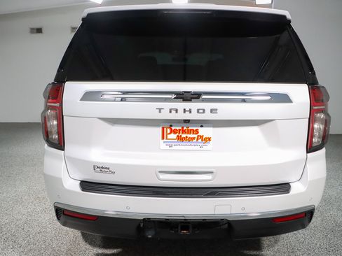 Used 2021 Chevrolet Tahoe LT w/ LT Signature Package RWD image 8