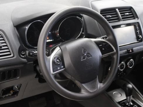 Used 2018 Mitsubishi Outlander Sport LE FWD image 11