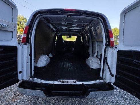 Used 2020 Chevrolet Express 2500 w/ Driver Convenience Package RWD image 8