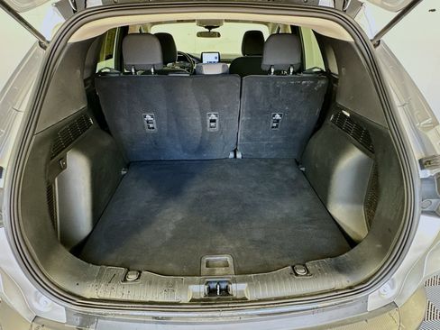 Used 2020 Ford Escape SE FWD image 24