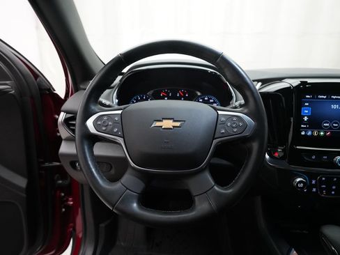 Used 2023 Chevrolet Traverse LT AWD/4WD image 4