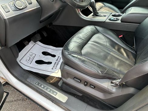 Used 2014 Lincoln MKX AWD w/ Equipment Group 101A image 10