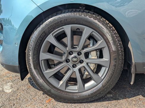 Used 2024 Land Rover Range Rover Sport SE image 29