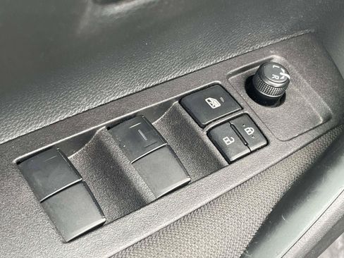 Used 2025 Toyota Corolla LE FWD image 16