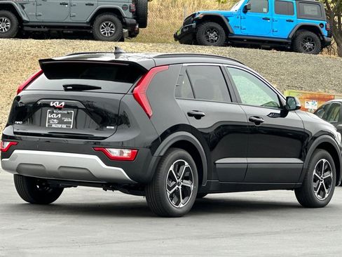 New 2026 Kia Niro EX FWD image 4
