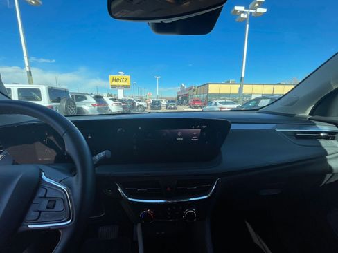 Used 2025 Buick Encore GX Preferred image 32