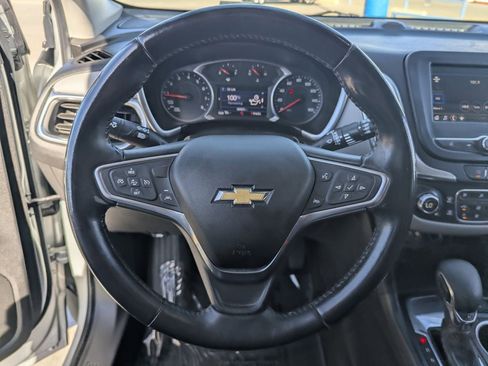 Used 2022 Chevrolet Equinox LT w/ Driver Convenience Package image 20