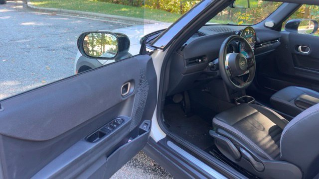 Used 2025 MINI Cooper S FWD image 5