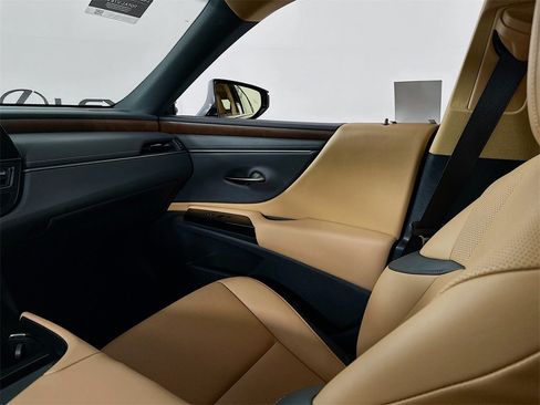 Used 2024 Lexus ES 350 w/ Premium Package image 27