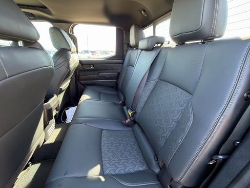 Used 2025 Toyota Tacoma Limited image 25