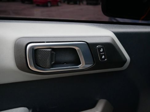 Used 2023 Ford Bronco Badlands w/ Sasquatch Package image 15