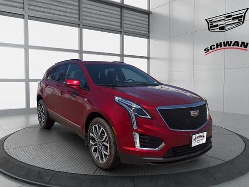 Used 2021 Cadillac XT5 Sportv AWD/4WD image 2
