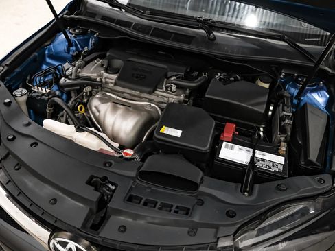 Used 2016 Toyota Camry SE image 50