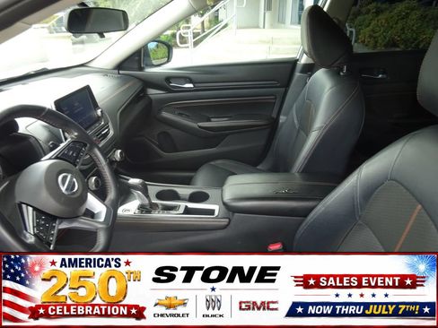 Used 2021 Nissan Altima 2.5 SR FWD image 12