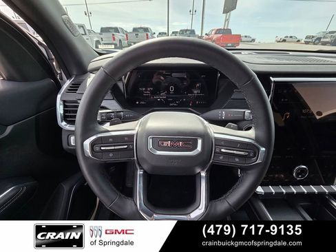 Used 2025 GMC Acadia Elevation FWD image 14