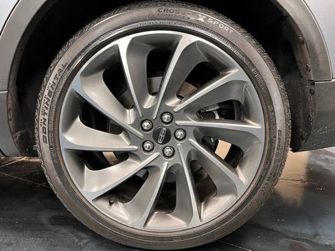 Used 2023 Lincoln Nautilus Reserve w/ Equipment Group 202A image 22