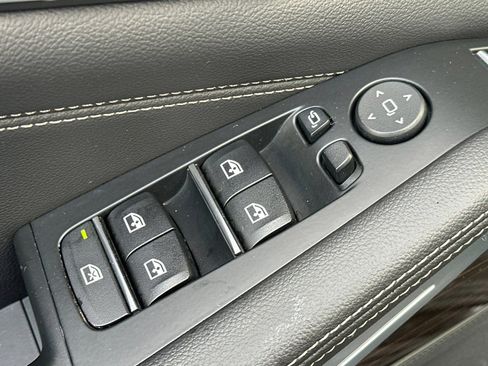 Used 2020 BMW X5 sDrive40i w/ Premium Package image 15