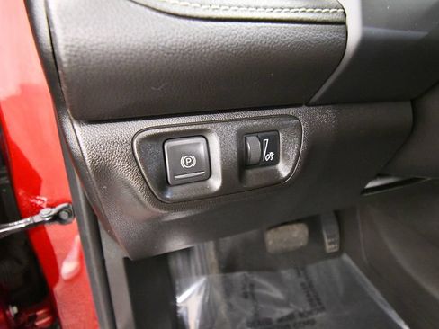 Used 2023 GMC Acadia SLT AWD/4WD image 19