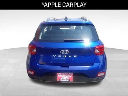 Used 2022 Hyundai Venue SEL image 6