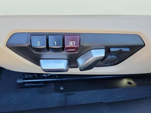 Used 2018 BMW 330i Sedan RWD image 17