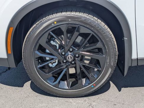 New 2026 Nissan Rogue SL AWD/4WD image 11