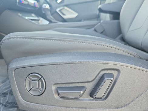 New 2025 Audi Q3 2.0T Premium image 26