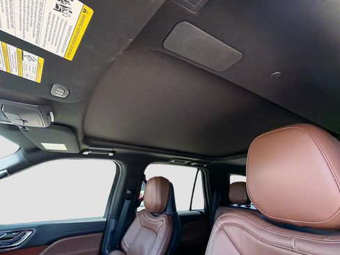 Used 2024 Lincoln Navigator Reserve AWD/4WD image 28