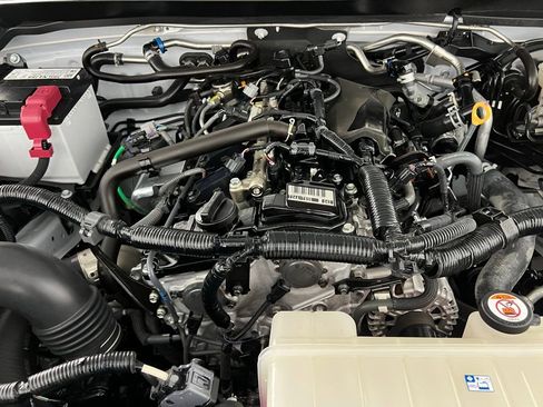 Used 2024 Toyota Tacoma SR5 image 31