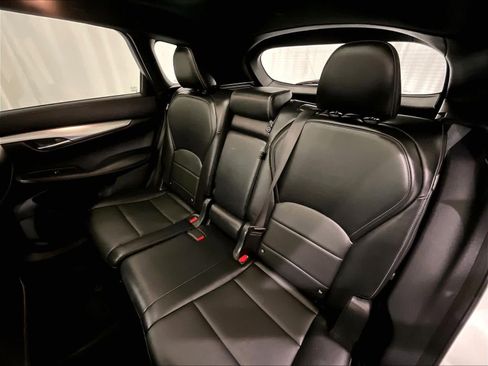 Used 2021 INFINITI QX50 Luxe w/ Appearance Package image 15