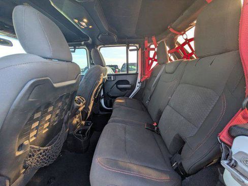 Certified 2019 Jeep Wrangler Unlimited Rubicon w/ Steel Bumper Group image 11