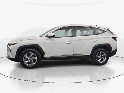 Used 2024 Hyundai Tucson SE AWD/4WD image 5