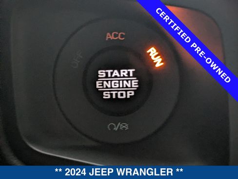 Used 2024 Jeep Wrangler Unlimited Rubicon AWD/4WD image 34