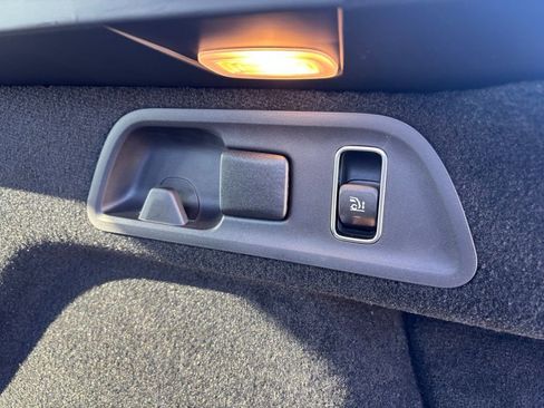 Used 2025 Mercedes-Benz GLE 63 AMG S image 31