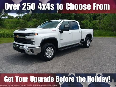 Used 2024 Chevrolet Silverado 2500 LT AWD/4WD image 10