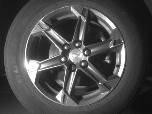 Used 2025 Chevrolet Blazer LT FWD image 13