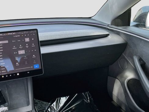 Used 2025 Tesla Model 3 Long Range AWD/4WD image 23