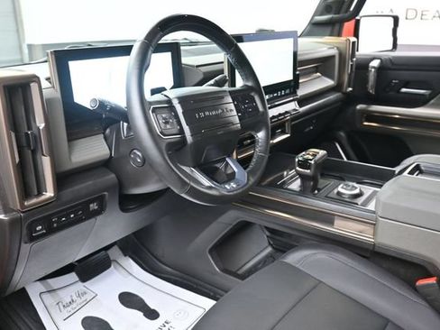 Used 2025 GMC Hummer EV 3X w/ LPO, Illumination Package AWD/4WD image 14