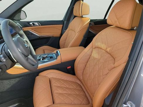 Used 2026 BMW X5 xDrive40i w/ M Sport Package AWD/4WD image 19