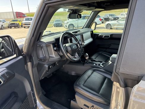Used 2025 Ford Bronco Outer Banks image 21