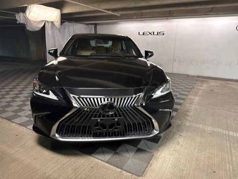 Used 2019 Lexus ES 350 FWD image 2