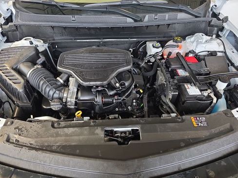 Certified 2024 Cadillac XT6 Sport w/ Platinum Package image 34