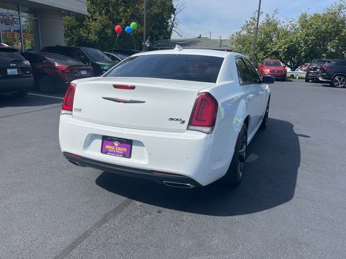 Used 2023 Chrysler 300 S image 3