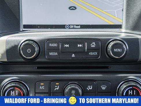 Used 2017 Chevrolet Silverado 1500 High Country image 26