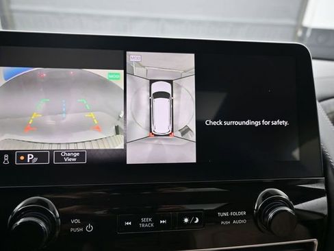 Used 2022 Nissan Armada Platinum image 24