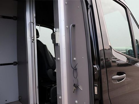 New 2026 Mercedes-Benz Sprinter 2500 image 18
