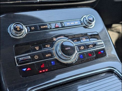 Used 2023 Lincoln Nautilus Reserve w/ Equipment Group 201A image 16