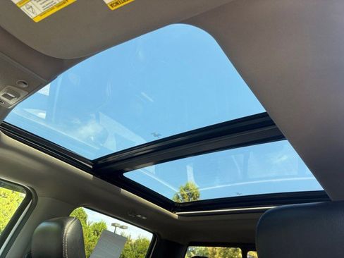 Used 2019 Ford F250 Lariat w/ Lariat Ultimate Package image 4