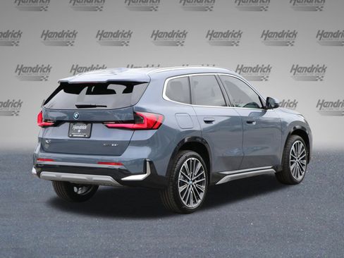 Certified 2025 BMW X1 xDrive28i w/ Technology Package image 10