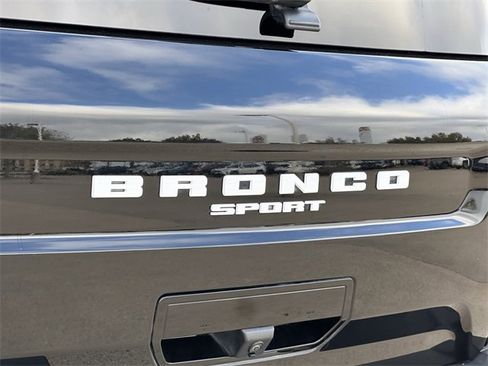 Used 2021 Ford Bronco Sport Badlands image 5