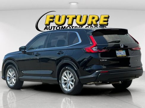 Used 2023 Honda CR-V EX-L image 5